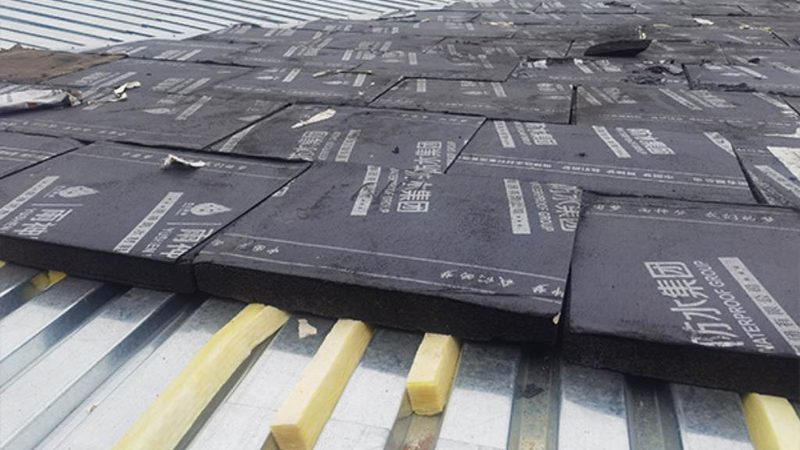 闭水试验通常采用蓄水法，具体步骤如下：